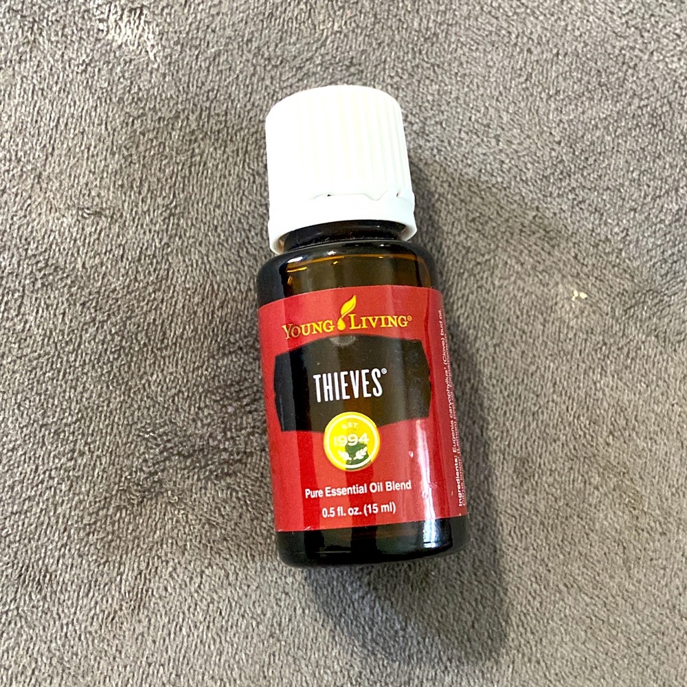 Young Living Thieves Essential Oil 15 ml (unopened)